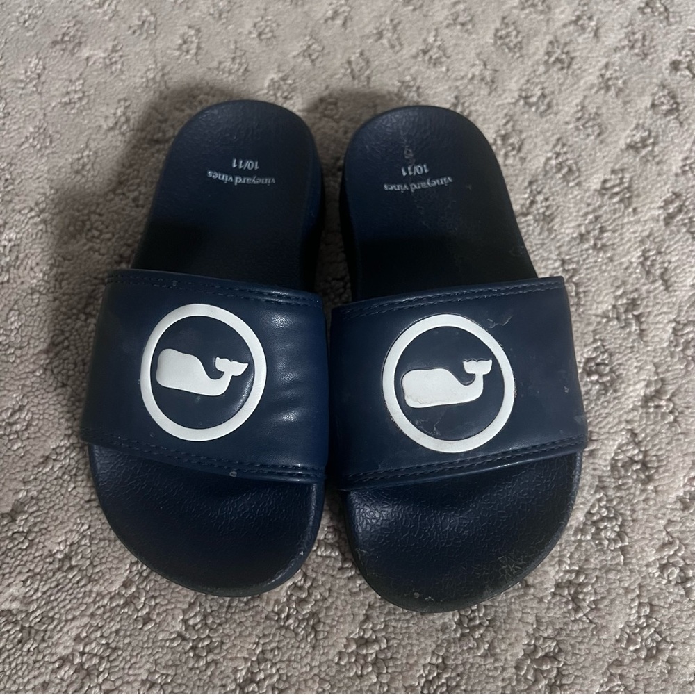Boys Vineyard Vines Slides 🐳 Size 10/11